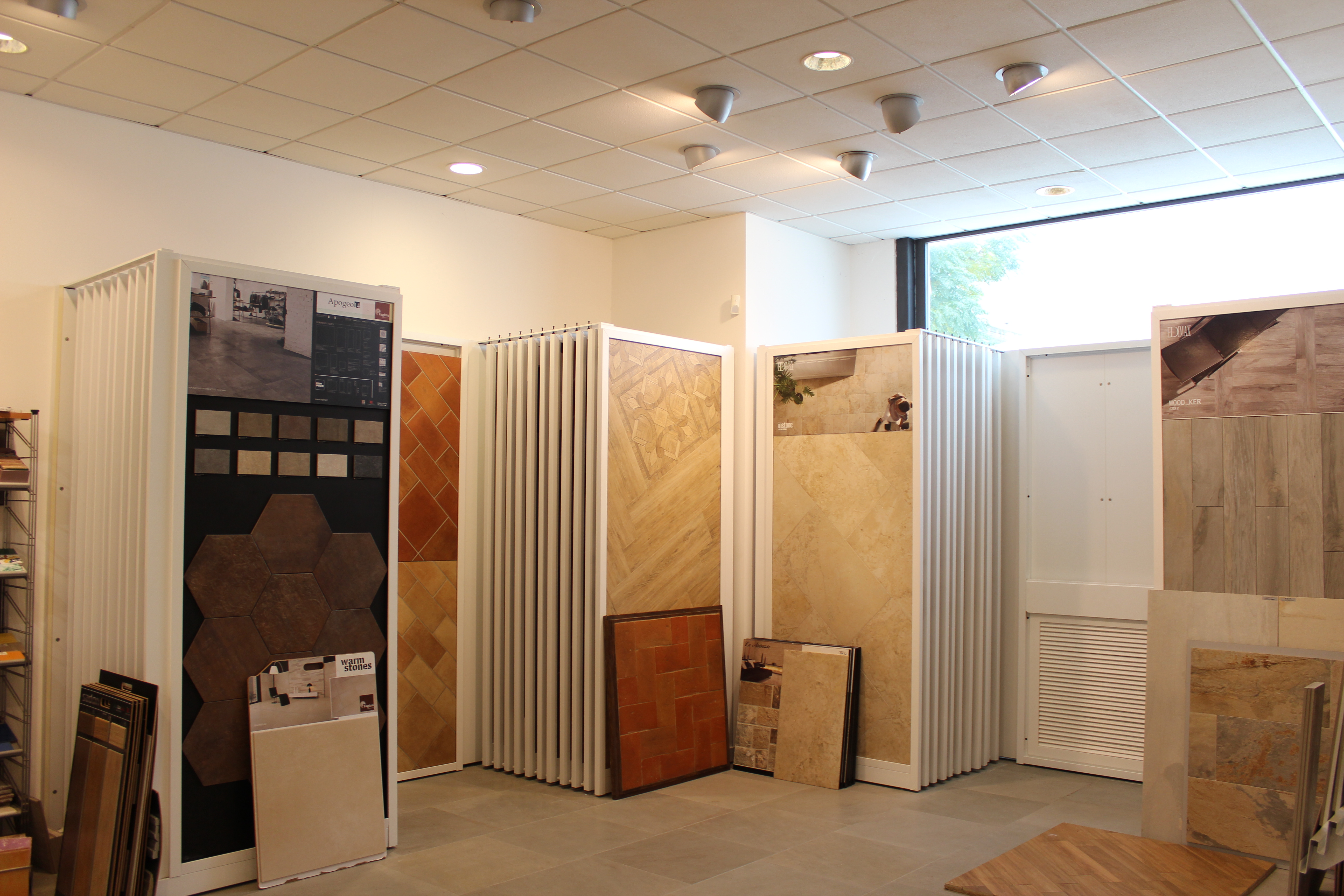 bigmat edilizia commerciale grosseto castiglione della pescaia marina di grosseto materiale edile showroom finiture caminetti stufe